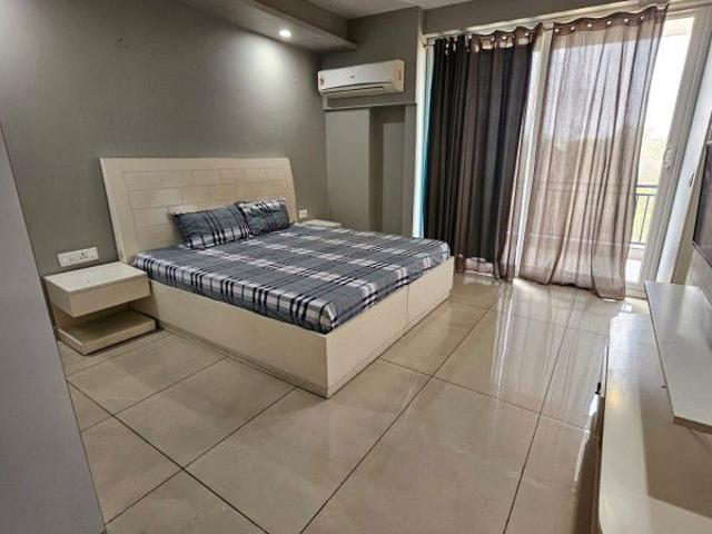 Rental | 3 BHK + 2060 Sq.Ft. Independent House in Sector 5
