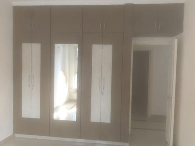 Rental | 3 BHK + 2061 Sq.Ft. Apartment in Orchid Petals