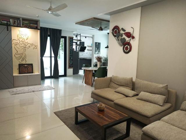 Rental | 3 BHK + 2075 Sq.Ft. Apartment in Jayabheri The Summit
