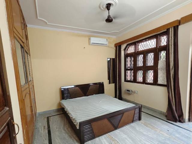 Rental | 3 BHK 2000 Sq.Ft. Villa in Sector 1