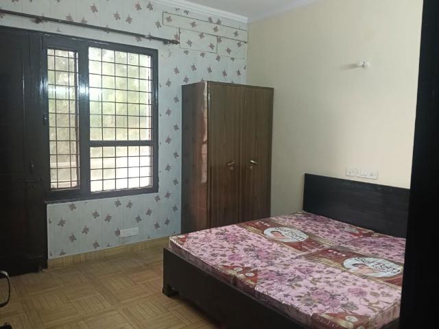 Rental | 3 BHK 2000 Sq.Ft. Villa in Sector 21