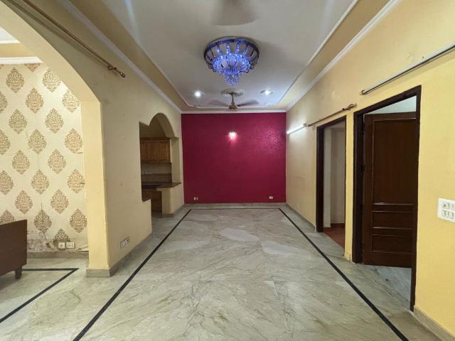 Rental | 3 BHK 2000 Sq.Ft. Villa in Sector 22
