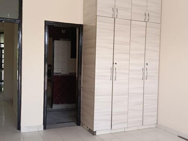 Rental | 3 BHK 2000 Sq.Ft. Villa in Sector 23