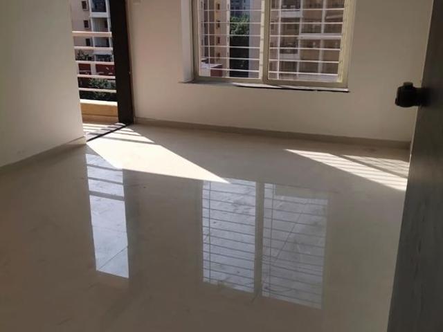 Rental | 3 BHK 2000 Sq.Ft. Apartment in Clover Highlands