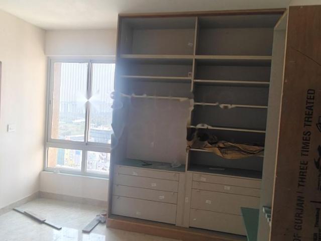 Rental | 3 BHK 2000 Sq.Ft. Apartment in Aurobindo Kohinoor