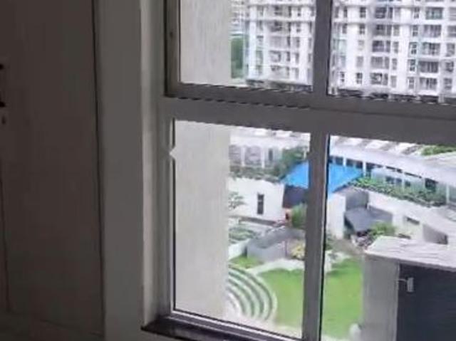 Rental | 3 BHK 2000 Sq.Ft. Apartment in Godrej Emerald