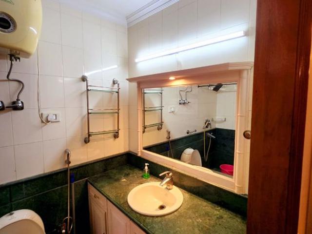Rental | 3 BHK 2000 Sq.Ft. Apartment in Greater Kailash II