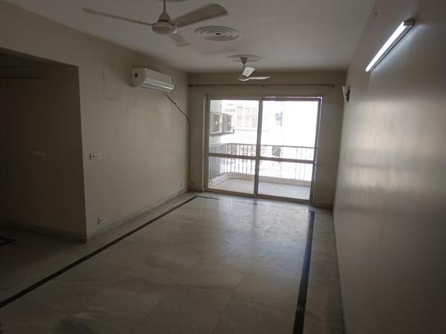 Rental | 3 BHK + 2000 Sq.Ft. Apartment in Omaxe The Olive Heights