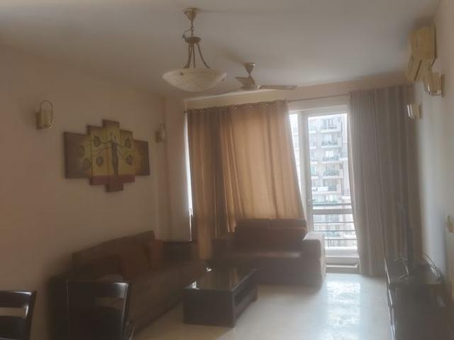 Rental | 3 BHK + 2000 Sq.Ft. Apartment in Unitech Escape