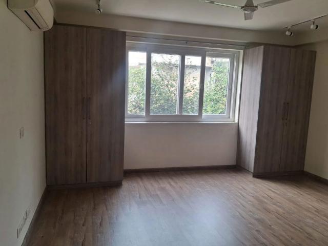 Rental | 3 BHK 2000 Sq.Ft. Apartment in Vasant Vihar