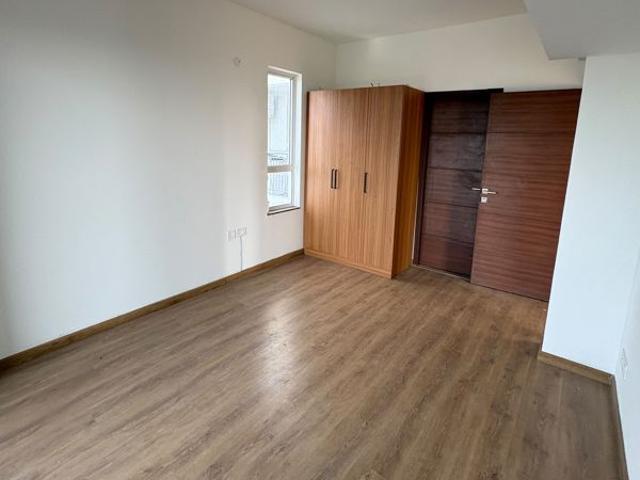 Rental | 3 BHK 2002 Sq.Ft. Apartment in Godrej Meridien