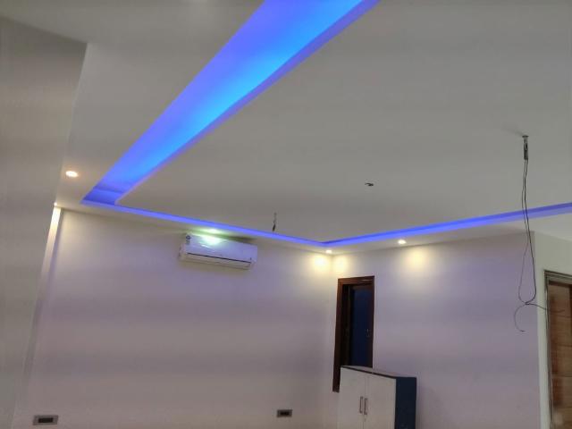 Rental | 3 BHK 200 Sq.Mt. Independent House in Sector 105