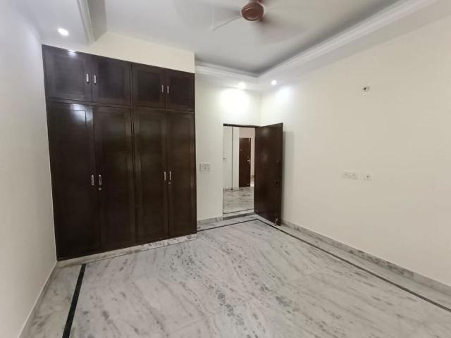 Rental | 3 BHK 200 Sq.Yd. Apartment in Safdarjung Enclave