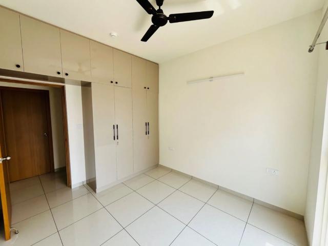 Rental | 3 BHK 2020 Sq.Ft. Apartment in Casagrand Boulevard