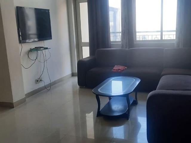 Rental | 3 BHK 2150 Sq.Ft. Apartment in Gomti Nagar