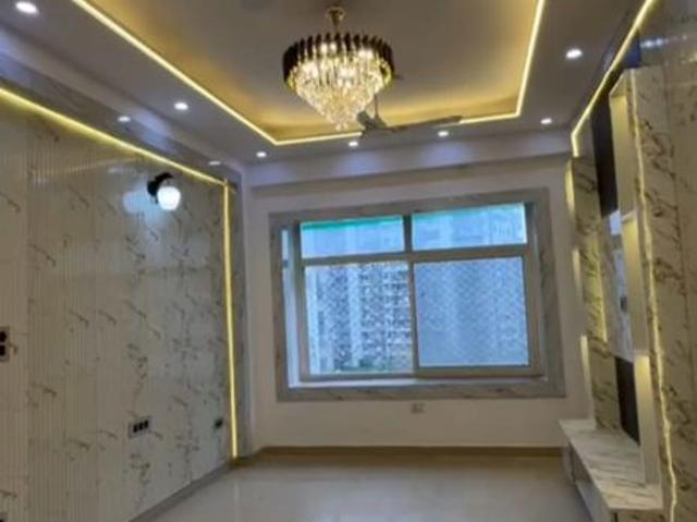 Rental | 3 BHK 2150 Sq.Ft. Apartment in Sector 70