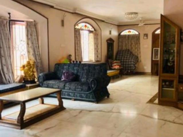 Rental | 3 BHK + 217 Sq.Yd. Villa in Defence Colony