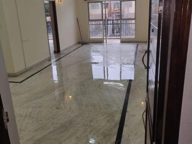 Rental | 3 BHK 2100 Sq.Ft. Apartment in Crescent Canterbury