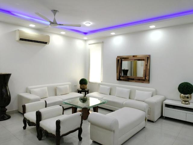 Rental | 3 BHK 2100 Sq.Ft. Apartment in Dwarka