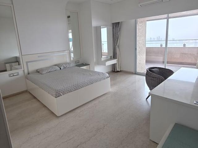 Rental | 3 BHK + 2100 Sq.Ft. Apartment in Lokhandwala Infrastructure Minerva