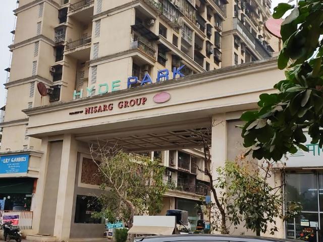 Rental | 3 BHK 2100 Sq.Ft. Apartment in Nisarg Hyde Park