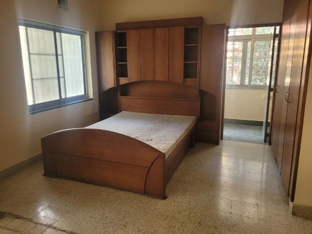 Rental | 3 BHK + 2100 Sq.Ft. Apartment in Sayli Complex Prabhat Road
