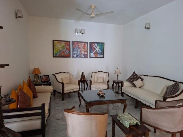 Rental | 3 BHK 2100 Sq.Ft. Apartment in Regency Place