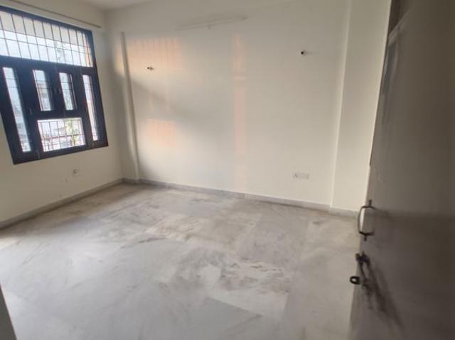 Rental | 3 BHK + 2100 Sq.Ft. Apartment in Ward Number 7