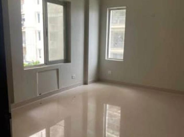 Rental | 3 BHK 2100 Sq.Ft. Apartment in Tulsiani Golf View