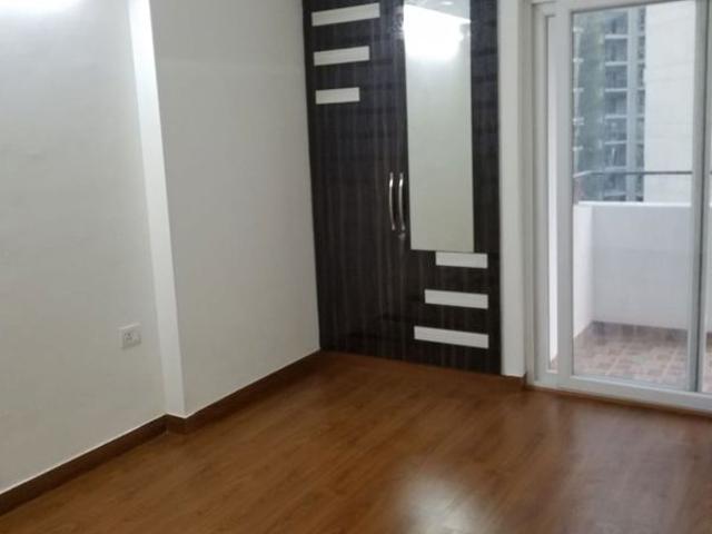 Rental | 3 BHK 2125 Sq.Ft. Apartment in Amrapali Heartbeat City