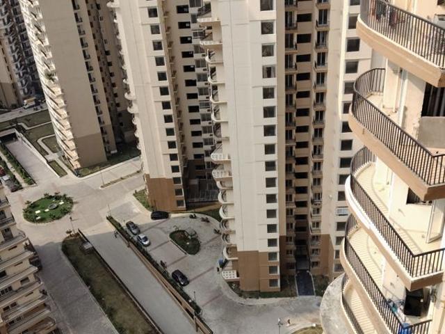 Rental | 3 BHK + 2125 Sq.Ft. Apartment in Sector 107