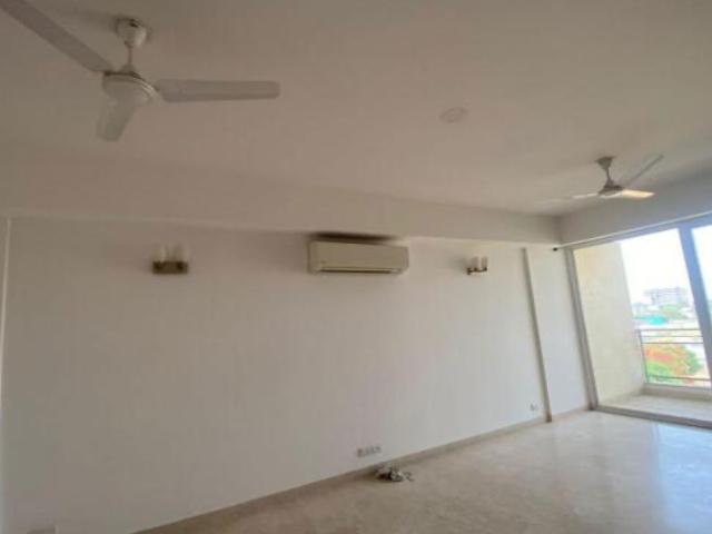 Rental | 3 BHK + 2132 Sq.Ft. Apartment in DLF The Ultima