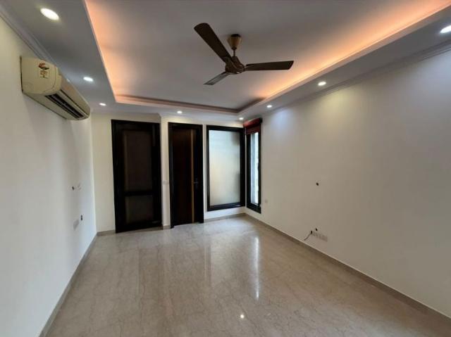 Rental | 3 BHK + 2250 Sq.Ft. Apartment in Greater Kailash II