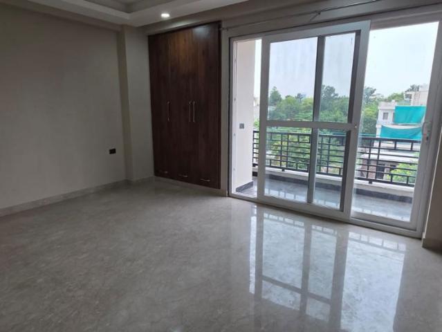 Rental | 3 BHK 2250 Sq.Ft. Apartment in DLF Alameda