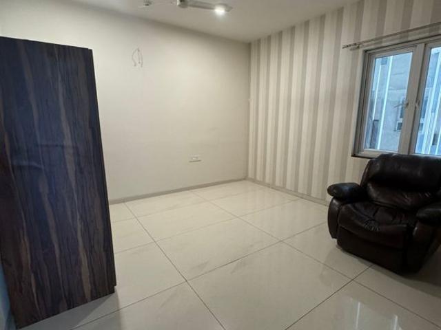 Rental | 3 BHK 2250 Sq.Ft. Apartment in Jayabheri The Summit