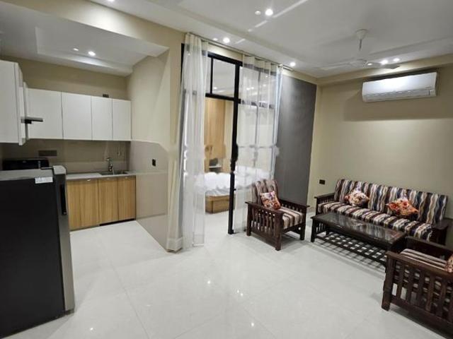 Rental | 3 BHK 2250 Sq.Ft. Apartment in Vatika India Next