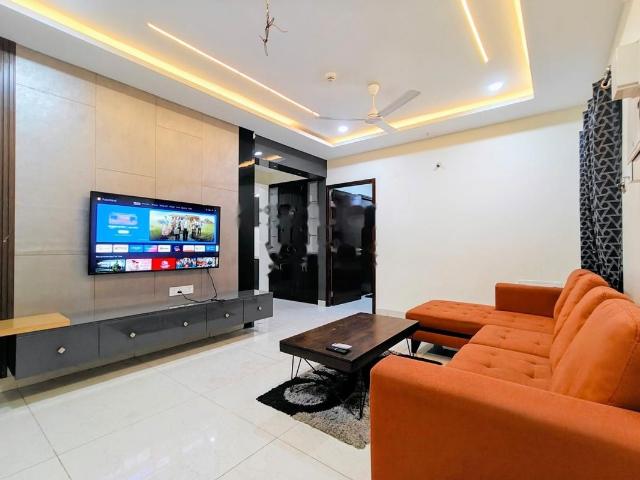Rental | 3 BHK 2250 Sq.Ft. Apartment in Vasavi GP Trends