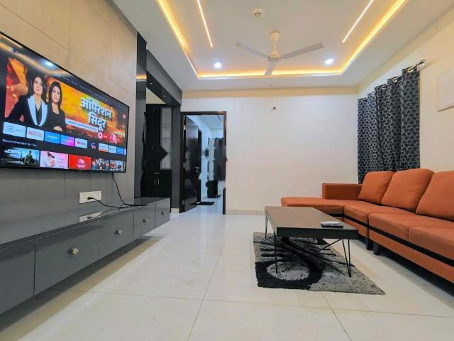 Rental | 3 BHK 2250 Sq.Ft. Apartment in Vasavi GP Trends