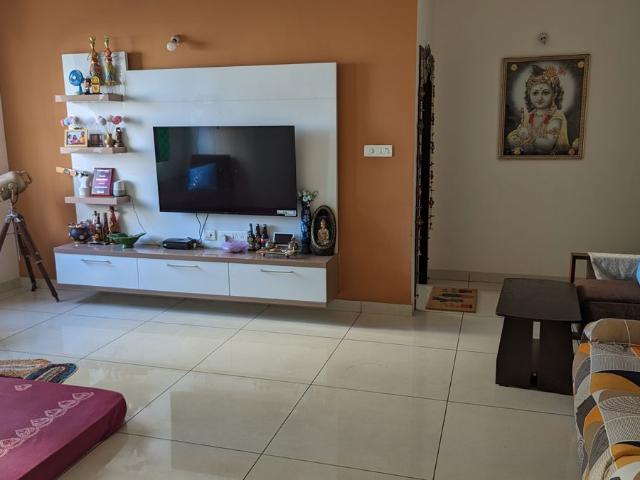 Rental | 3 BHK + 2280 Sq.Ft. Apartment in Prestige Lakeside Habitat Apartments