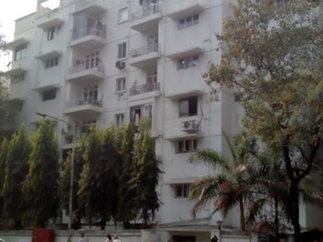 Rental | 3 BHK + 2200 Sq.Ft. Apartment in Cumbala Hill