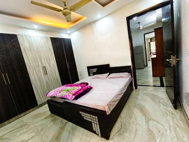 Rental | 3 BHK 2200 Sq.Ft. Apartment in Greater Kailash II