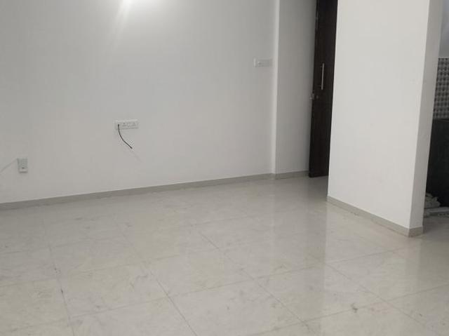 Rental | 3 BHK 2200 Sq.Ft. Apartment in Green Valley CHS