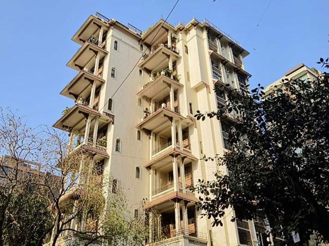Rental | 3 BHK 2200 Sq.Ft. Apartment in Khar West