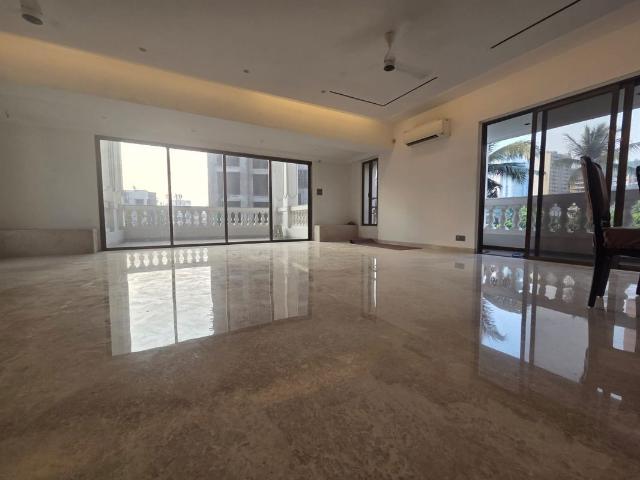 Rental | 3 BHK 2200 Sq.Ft. Apartment in Khar West