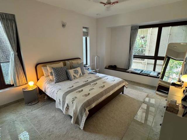 Rental | 3 BHK 2200 Sq.Ft. Apartment in Indra Nagar