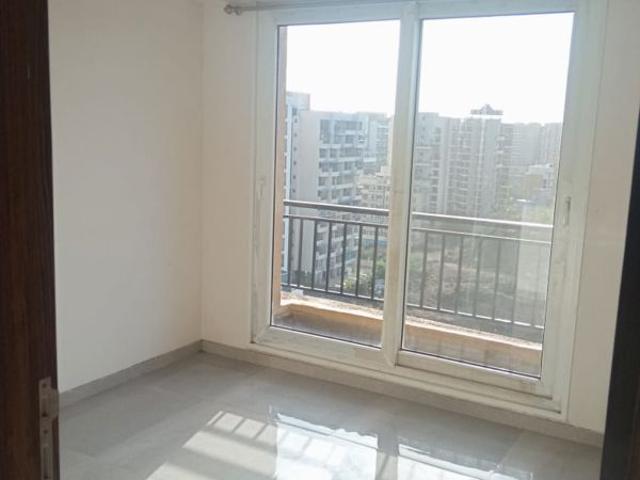 Rental | 3 BHK 2200 Sq.Ft. Apartment in Shakti Aura