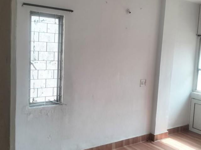 Rental | 3 BHK 2200 Sq.Ft. Apartment in Silver Classic
