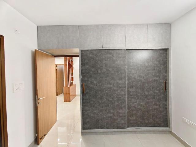 Rental | 3 BHK 2200 Sq.Ft. Apartment in Technopolis Solitaire Richmond