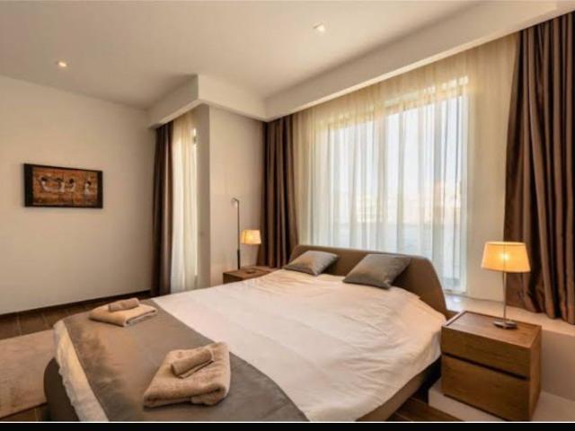 Rental | 3 BHK 220 Sq.Mt. Apartment in Shramik Kunj Noida