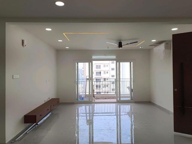 Rental | 3 BHK + 2350 Sq.Ft. Apartment in EIPL Corner Stone